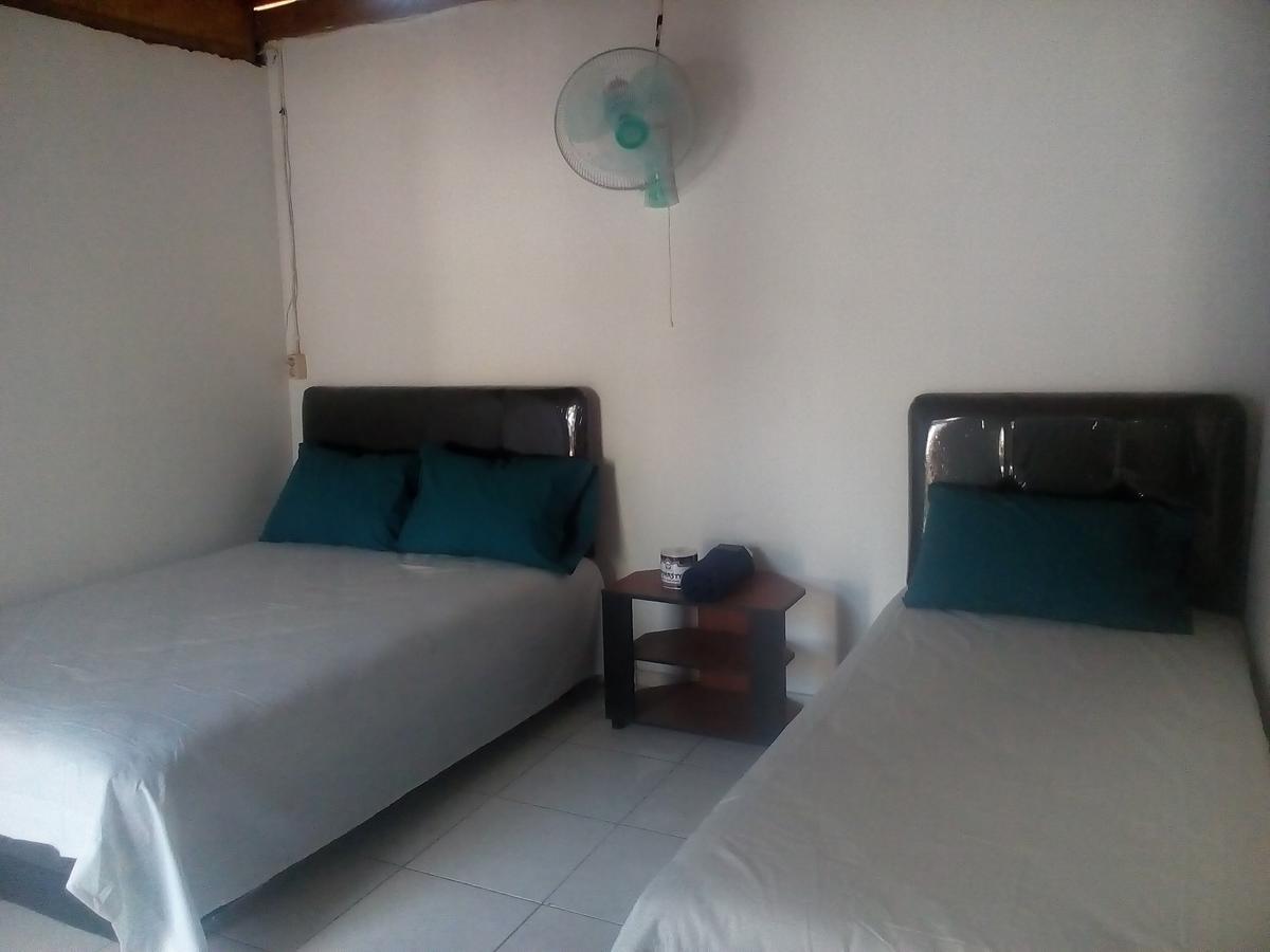 Izaac'S Bed & Breakfast Lovina Zewnętrze zdjęcie