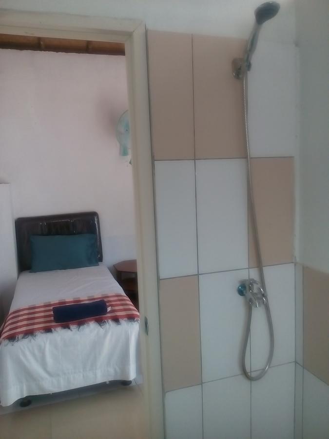 Izaac'S Bed & Breakfast Lovina Zewnętrze zdjęcie